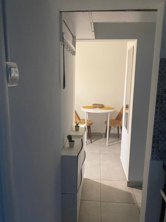 Sofi Apartment Central Бухарест Екстер'єр фото